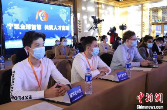 流入南京的创新型产业人才以25岁至30岁人才占比最高，合计占整体流入人才的七成以上。　南京市人社局供图